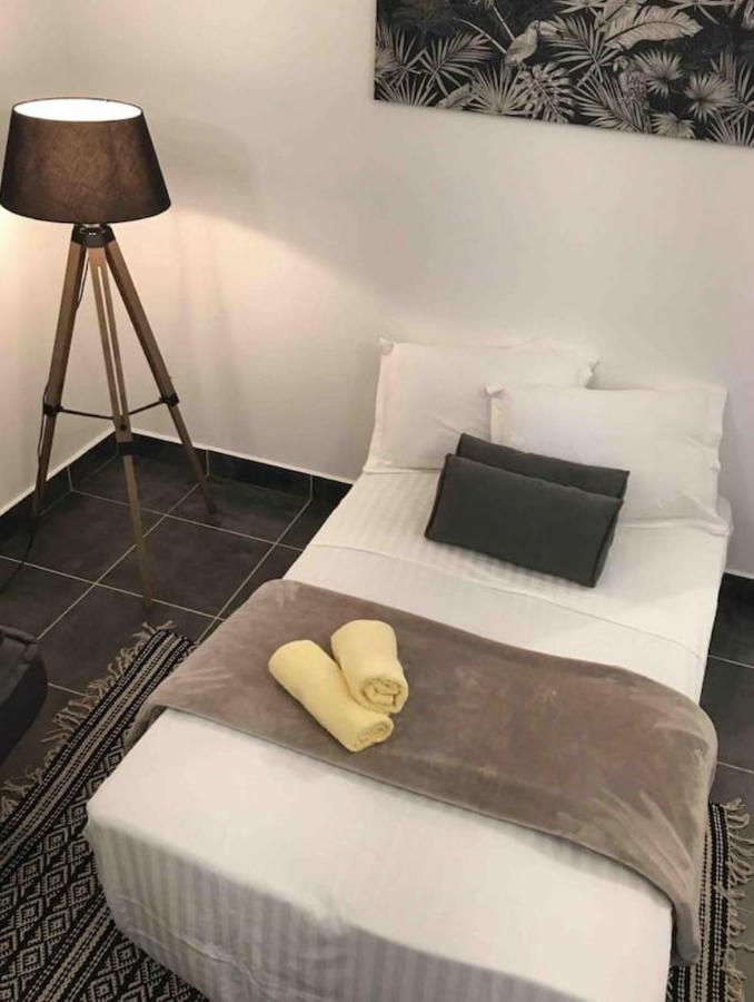 Appartement Spacieux Au Village Du Flamboyant Baie Nettle 外观 照片
