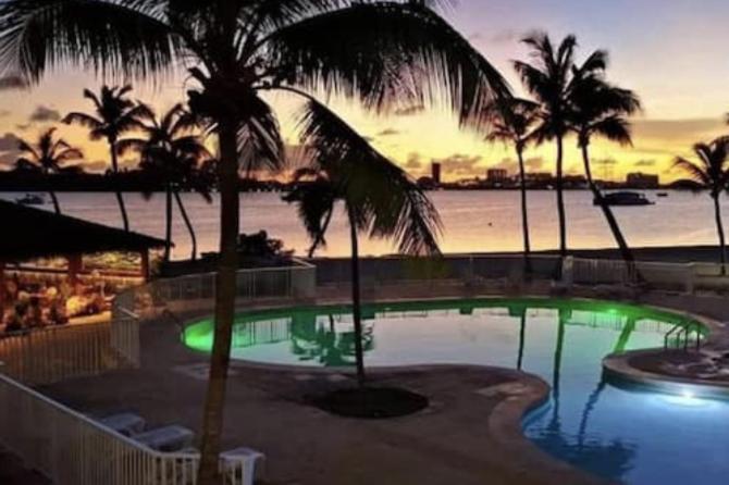 Appartement Spacieux Au Village Du Flamboyant Baie Nettle 外观 照片