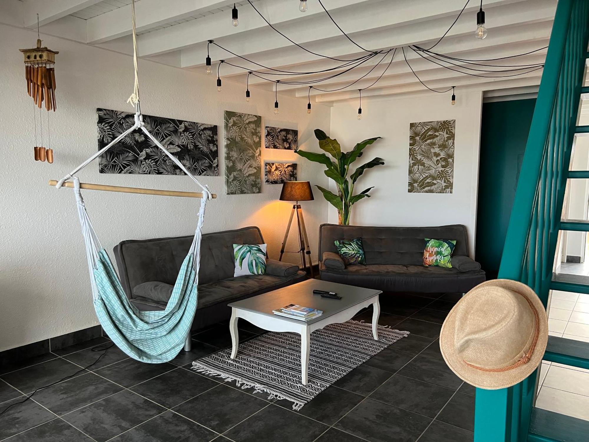 Appartement Spacieux Au Village Du Flamboyant Baie Nettle 外观 照片